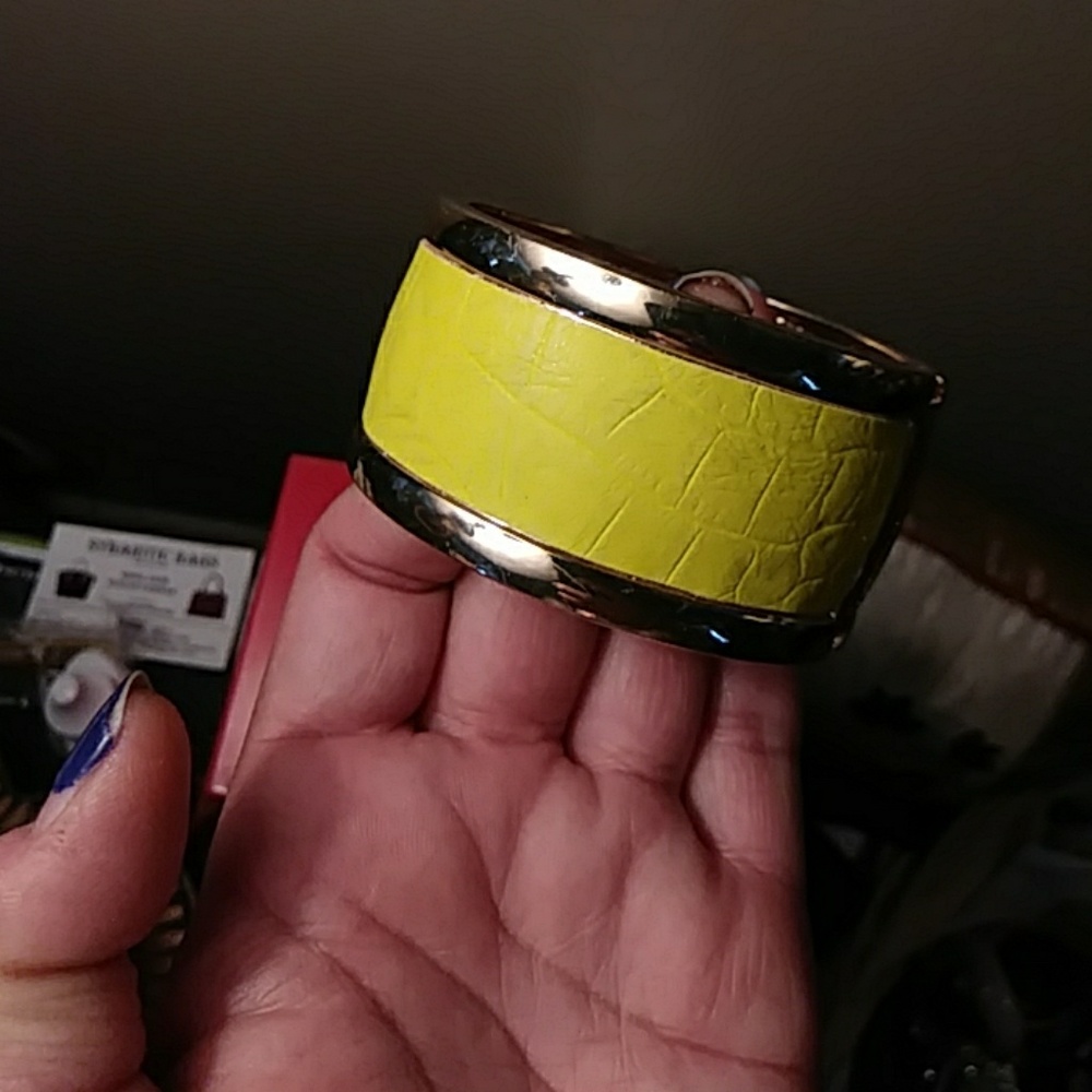 Beutiful spring bracelet